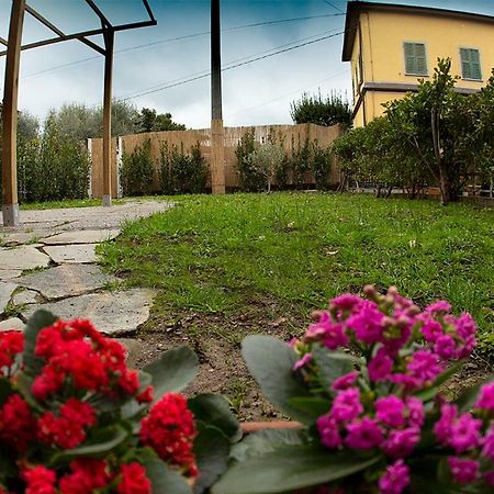 Casalou' Apartment Sarzana Exterior photo